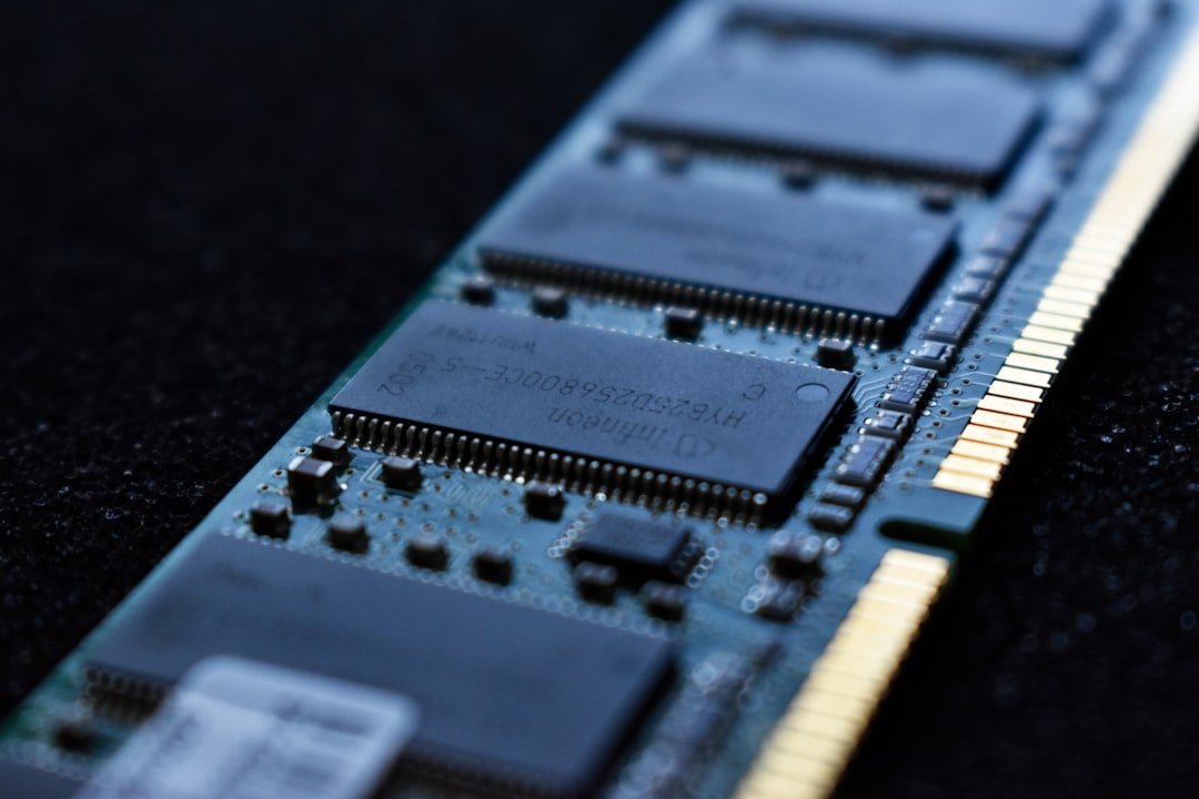 Memória RAM de computador, imagem ilustrativa para notícia sobre otimização de memória no Windows 11