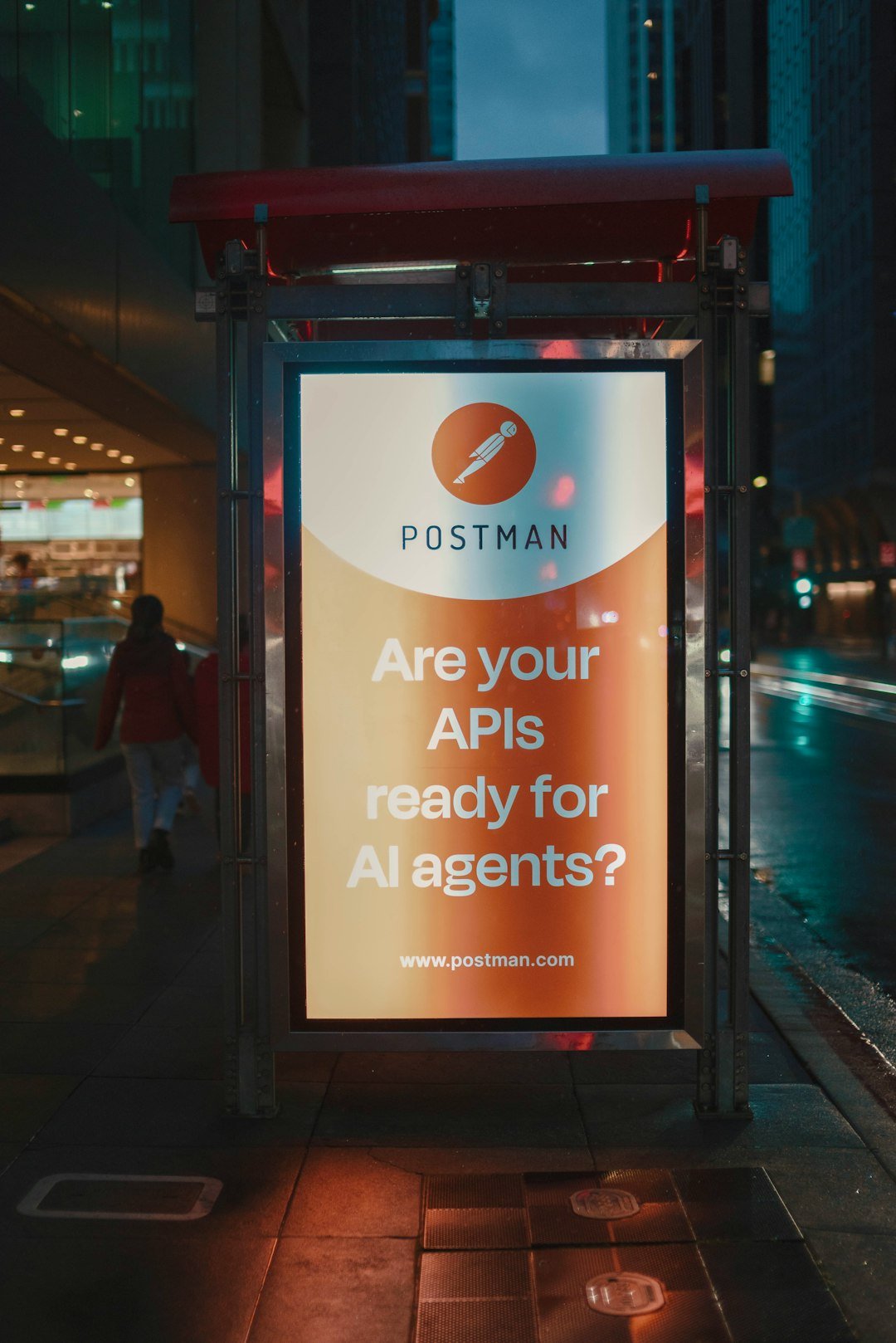 Agentes autônomos de inteligência artificial operando interfaces e APIs
