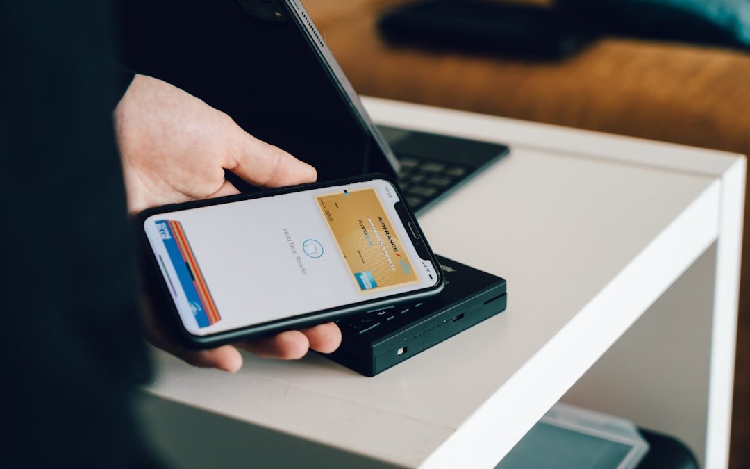 Pagamento móvel e tecnologia financeira em smartphone